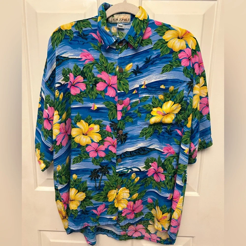 Rum Jungle Hawaiian Shirt. Made in Indonesia. Hibiscus flower/ocean print. XL